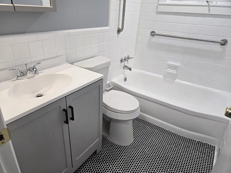 3105 Linwood Ave #1 — Photo 14