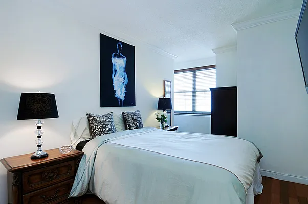 Sold by Corcoran | media 8