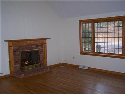 5th image of 21 Spruce Grove