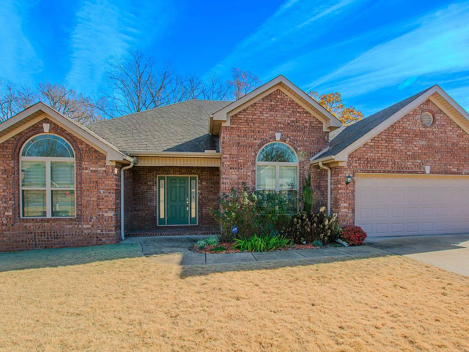 1st image of 2120 Airborn Dr