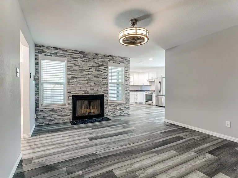606 Ridgeline Dr — Photo 4