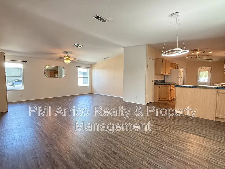 3515 Zephyr Ln — Photo 6