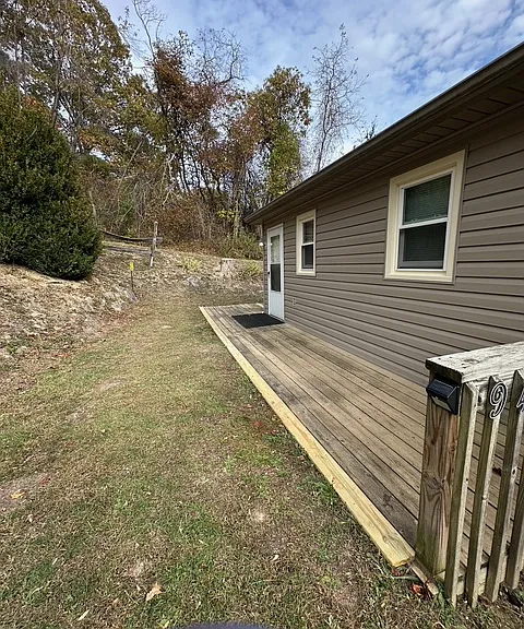 940 Jennelle Rd — Photo 15