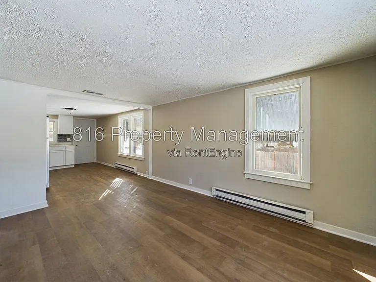1013 W South Ave #2 — Photo 3