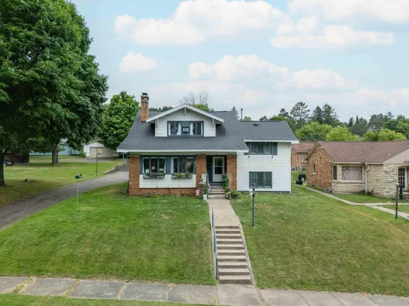 117 N 7th Ave, Iron River, MI 49935
