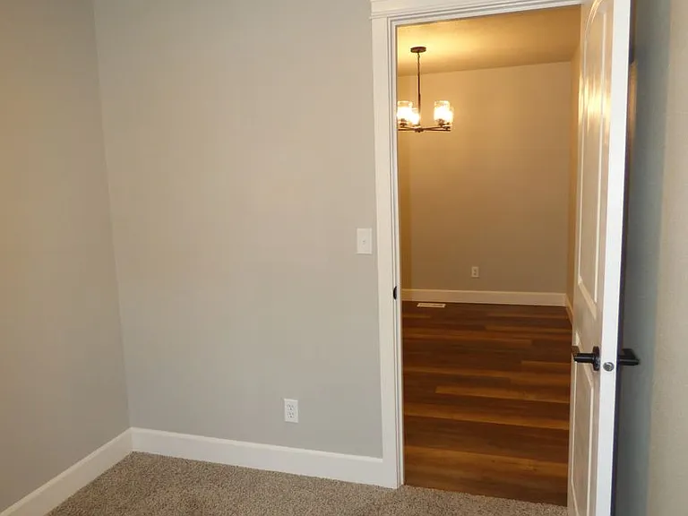 3576-3578 Fisher Ct NE — Photo 23