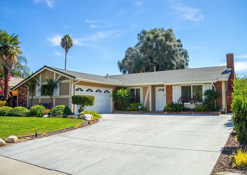 1st image of 22552 Valerio St