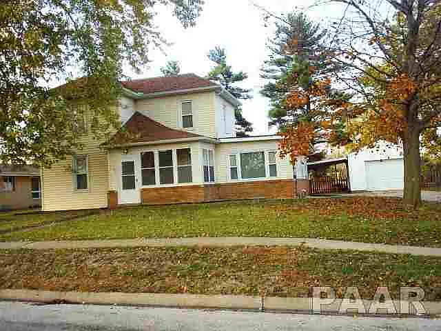 106 W Lincoln St photo 1
