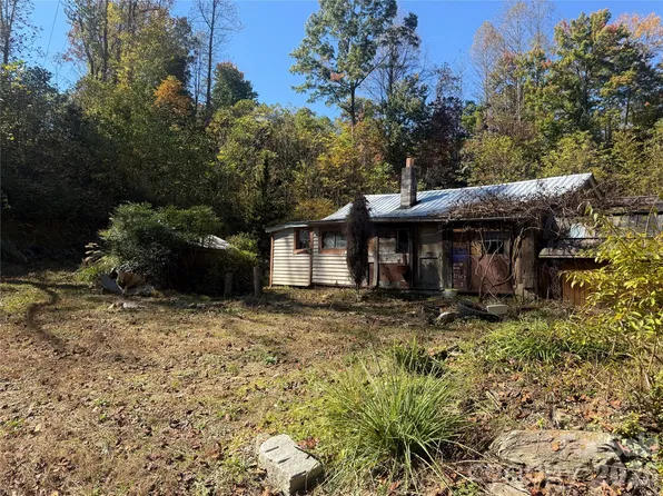 240 Old Toxaway Rd, Brevard, NC 28712