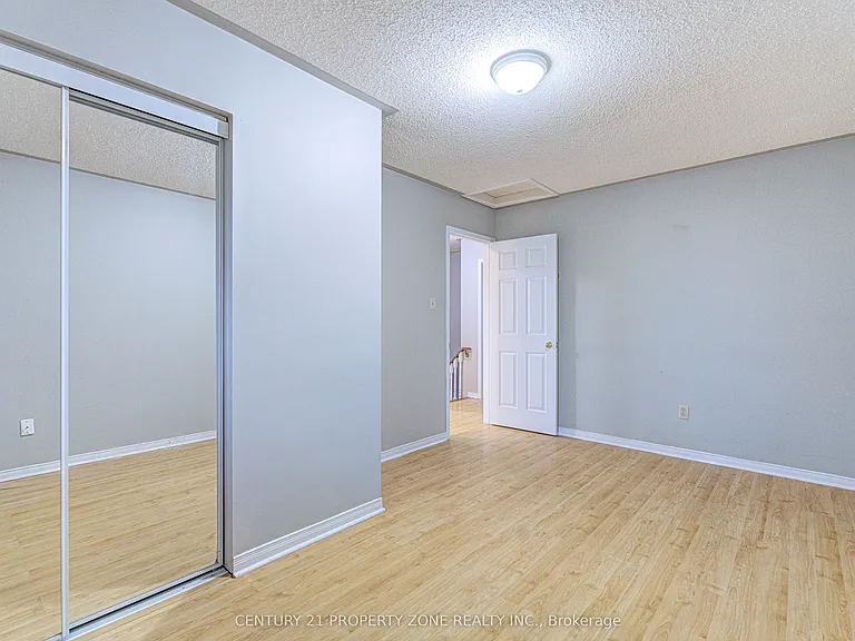 4 Compton Ct — Photo 28