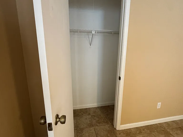 1029 SW Rossborough Ct #102 — Photo 11