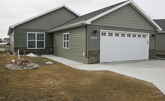 1st image of 2640 Whispering Creek Cir S