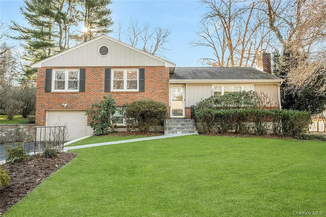 4 bed, 3.0 bath, 1793 sqft, $5,995 — Photo 1