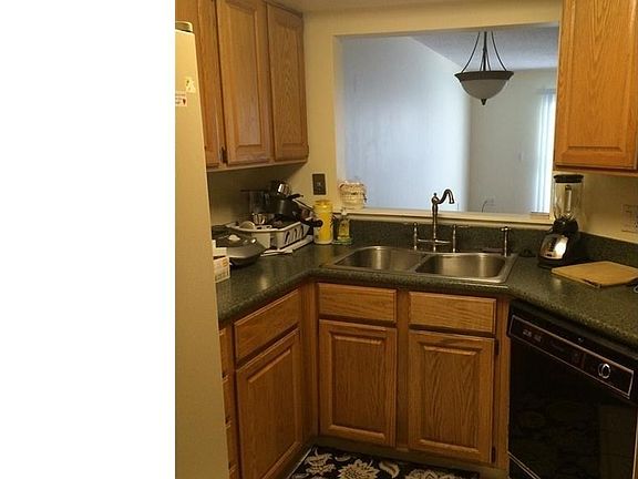5th image of 26101 Village Ln APT 110