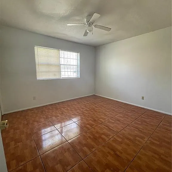 1902 Charles Cir — Photo 9