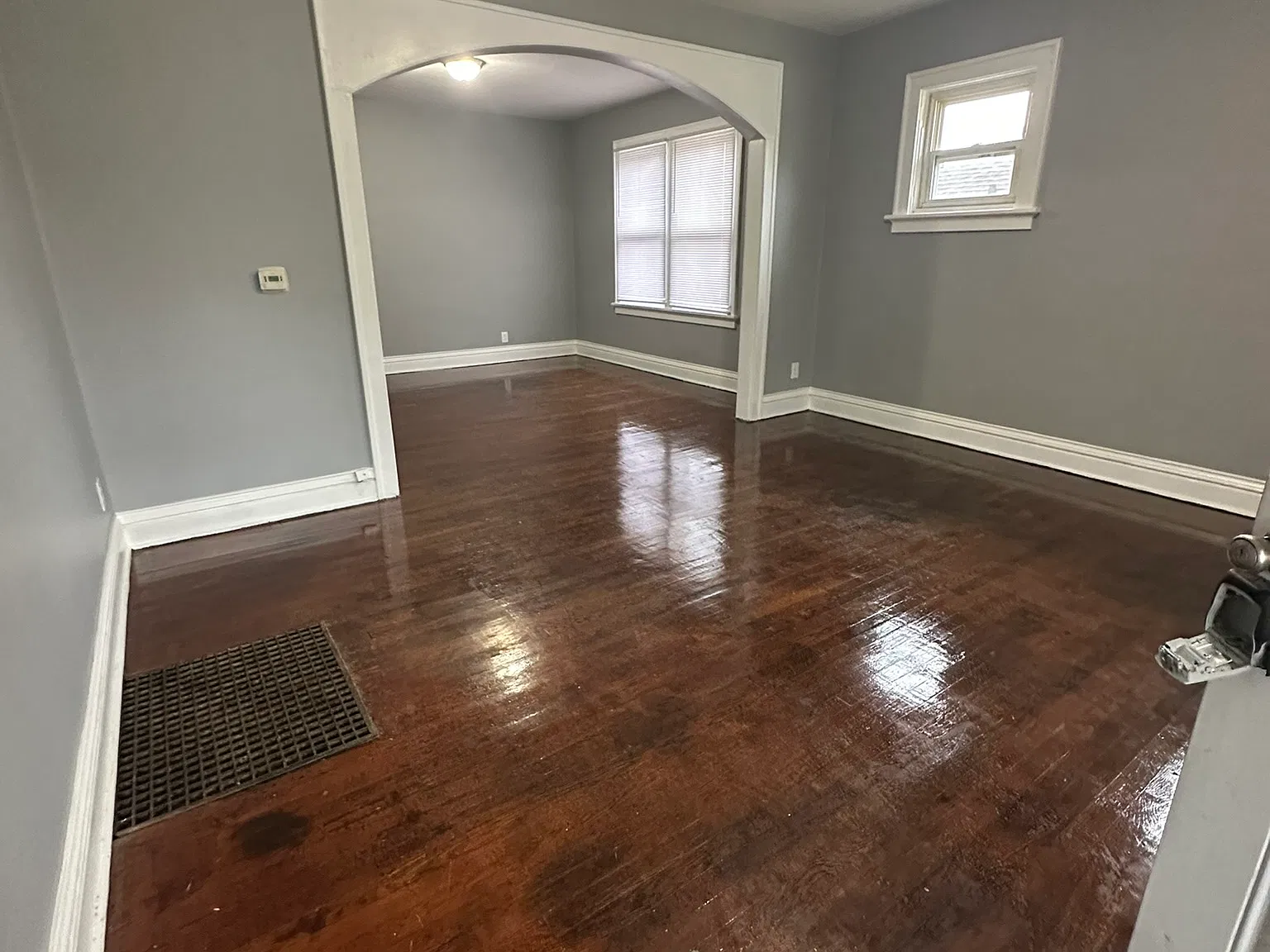 2 bed, 1080 sqft, $1,245 — Photo 2