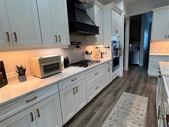 4th image of 6233 RIVO LAKES BOULEVARD