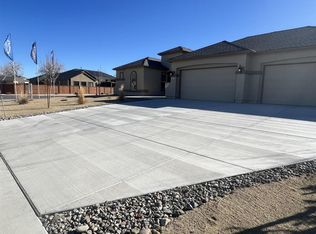 391 White Hawk Rd, Fernley, NV 89408