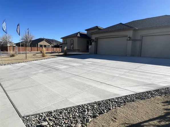 391 White Hawk Rd, Fernley, NV 89408