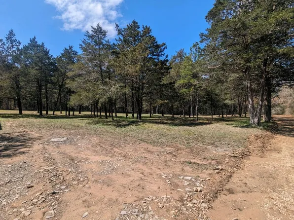 32 Vest Ln, Melbourne, AR 72556