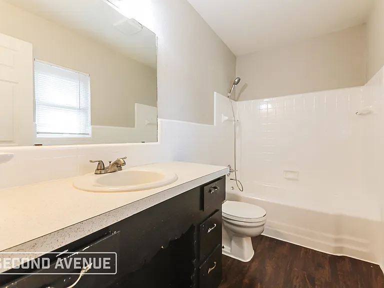 912 N 4th St — Photo 16