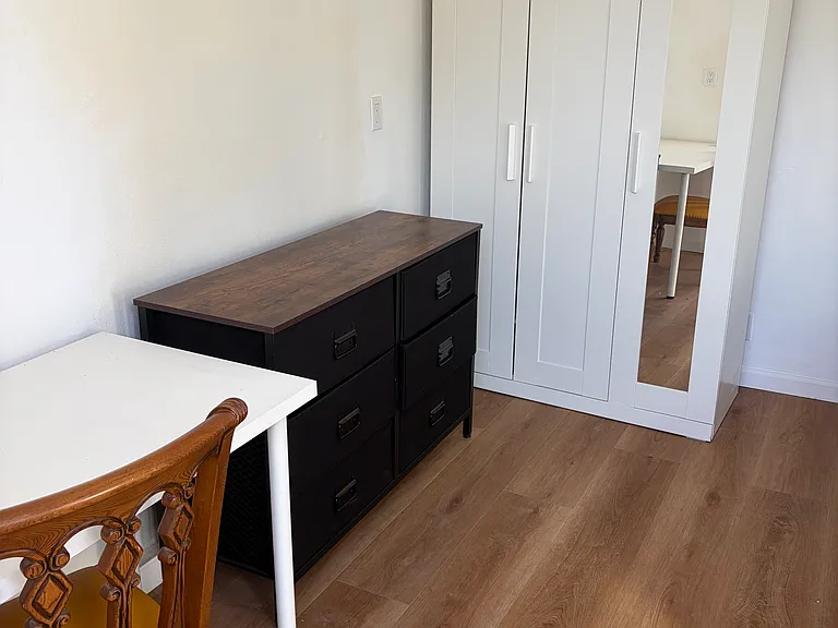 1026 N Mountain View Pl #2 — Photo 6