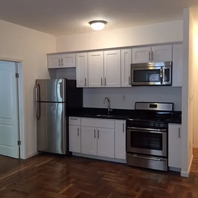 Rented by Arena Real Estate | media 9