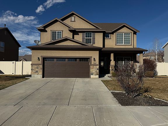 4th image of 737 E Sandhill Ct