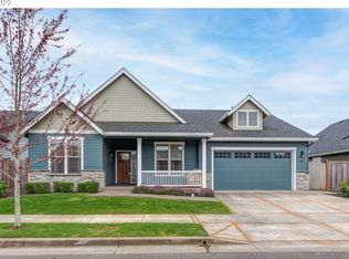 975 Riverstone Ln, Springfield, OR 97477