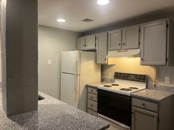 204-213 E Fulton St #108