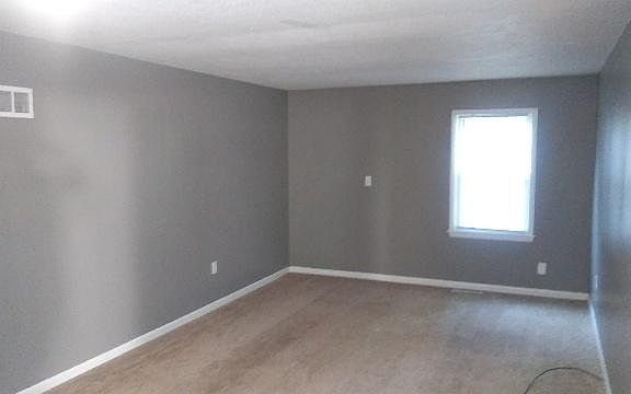 5th image of 202 N Paul Dr