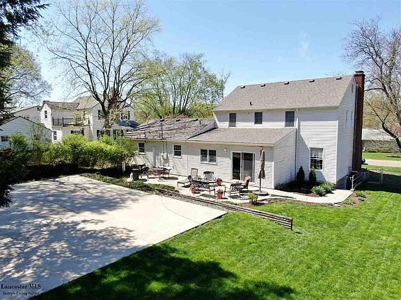 3rd image of 892 Lanreco Blvd