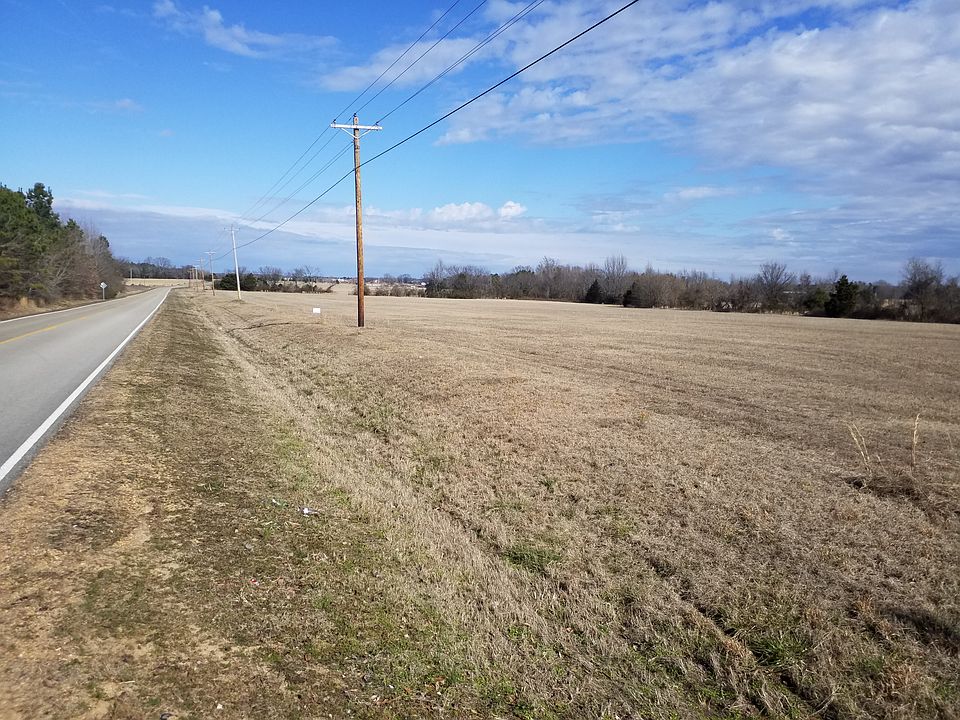 2nd image of 417 County Road 215