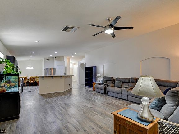 3rd image of 7714 Morning Lake Dr