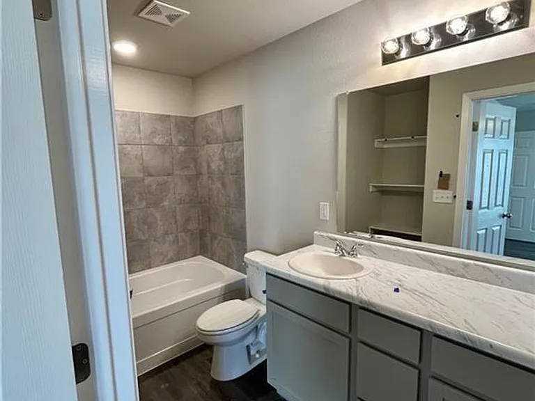 909 E Egret Rd — Photo 9