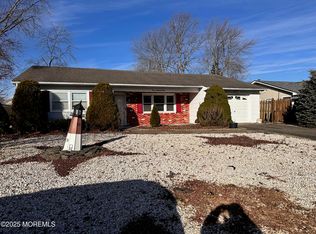 403 7th St, Waretown, NJ 08758