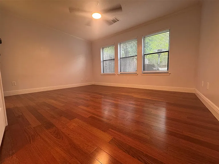 6608 Mesa Hollow Dr — Photo 4