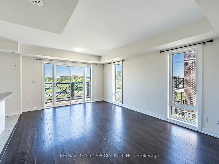 30 Dunsheath Way #527 — Photo 6
