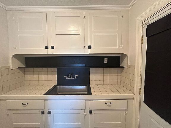 2nd image of 503 S Troy St APT 1