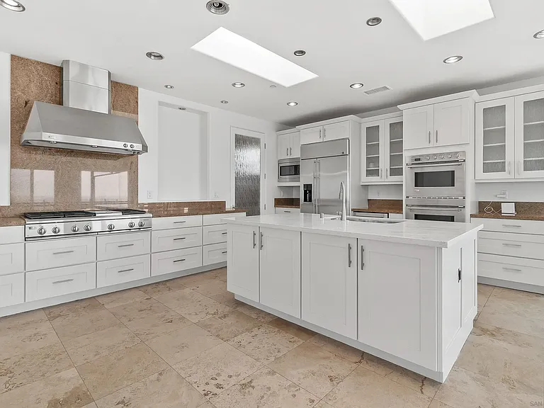 1371 San Elijo Ave — Photo 14