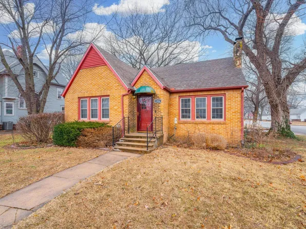 1304 Central St, Harper, KS 67058