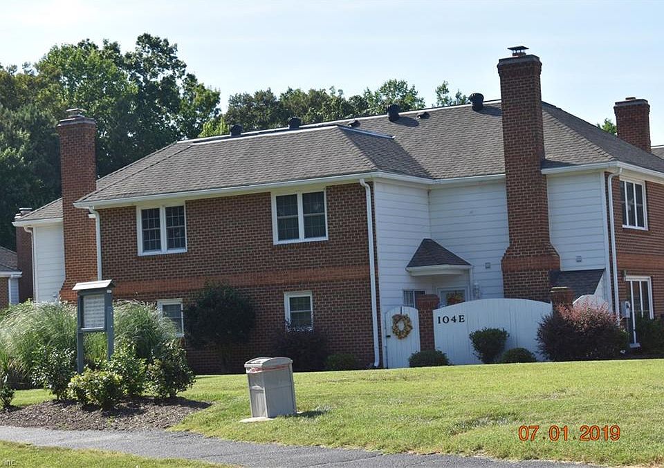 1st image of 104 E Cheltenham Way