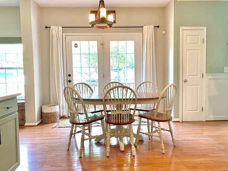 100 Riley Oaks Ln — Photo 8