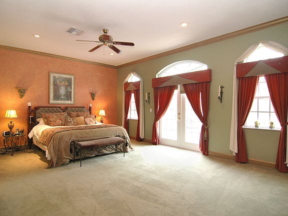 4th image of 1112 S Moody Ave #4