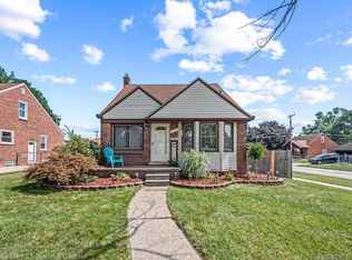 2429 Washington Ave, Lincoln Park, MI 48146