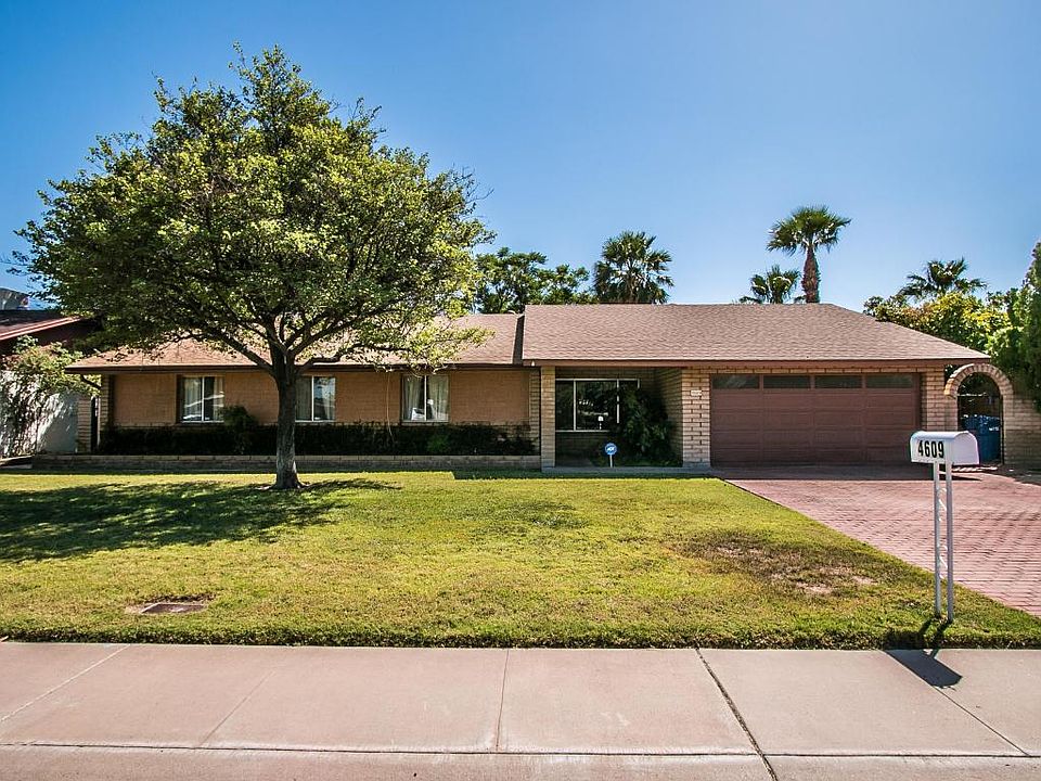 1st image of 4609 E Voltaire Ave