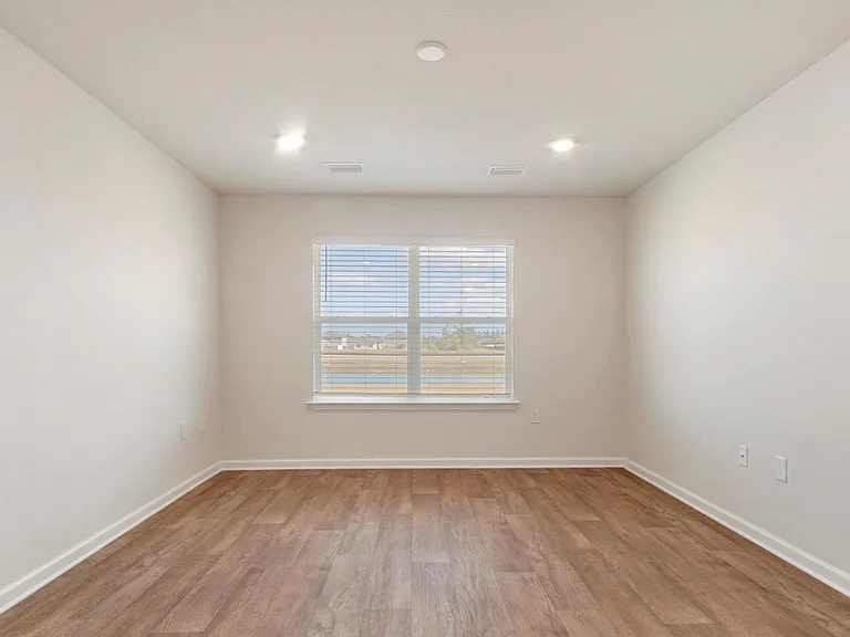 284 Ryder Ln — Photo 32