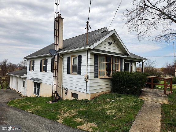 3rd image of 1109 Indian Marker Rd