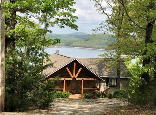 343 Ridge Rd, Eureka Springs, AR 72631