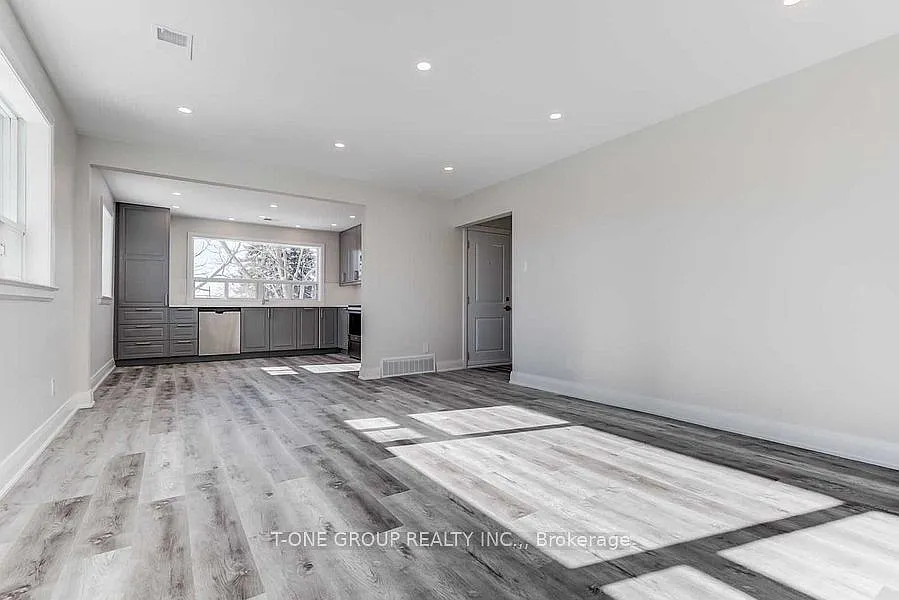 2 bed, $2,500 — Photo 1